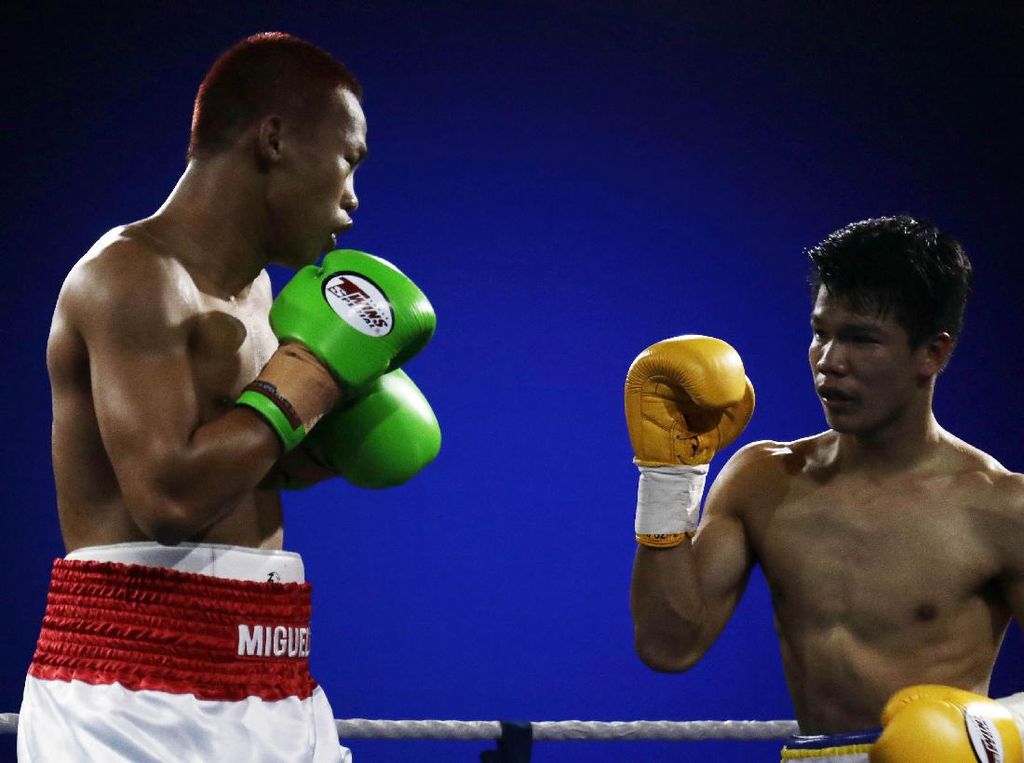 Daud Yordan Menang KO di Ronde Dua atas Petinju Thailand Daud Yordan Menang KO di Ronde Dua atas Petinju Thailand