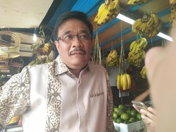 Djarot: Saya Sering Jenguk Warga Sakit, tapi Nggak Bilang-bilang
