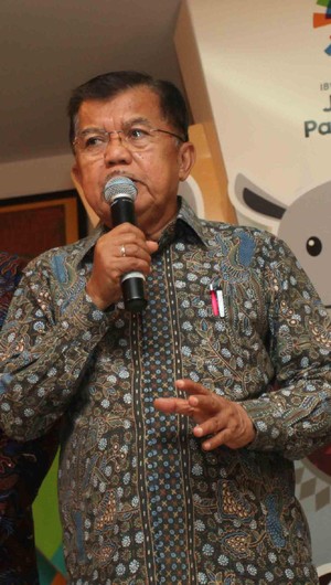 Foto: Sambut Raja Swedia, Jokowi dan Iriana Kompak Pakai 