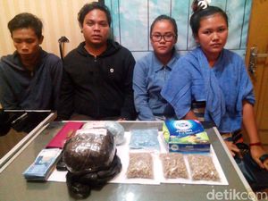 Polda Riau Tangkap 4 Orang yang Bawa Sabu dan 8.000 Ekstasi