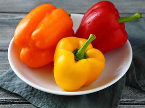 Doyan Makan Paprika? Ini Dia 5 Manfaat Sehatnya Doyan Makan Paprika? Ini Dia 5 Manfaat Sehatnya