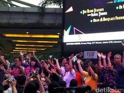 Saat Ahok Asyik Berjoget Diiringi Lagu The Beatles