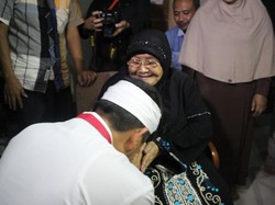 Kunjungi Amih yang Digugat Anak, Bupati Dedi: Saya Bantu Bereskan