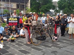 Marak Kekerasan Remaja, Warga Yogya Gelar Ruwatan