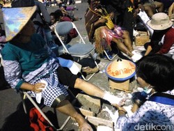 Peserta Aksi Solidaritas Kendeng Bubar Usai Cor Kaki 3 Jam