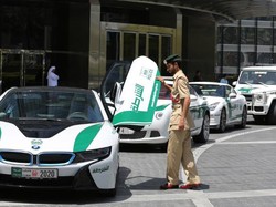 Kesal Hadiah yang Sudah Diberi Tak Dikembalikan, Pria Ini Rusak Mobil Mantan