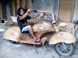 Vespa Berbodi Kayu dari Ngawi, Harganya Bisa Puluhan Juta
