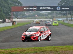 Mau Ikut Balap Mobil Resmi? Ini Kisaran Biayanya