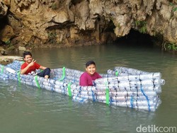 Perahu dari Botol Sampah Gua Pindul, Gunungkidul