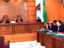 Jalani Sidang Perdana, Rizal Kobar dan Jamran Didakwa Pasal UU ITE