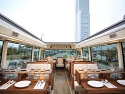 Di Jepang Anda Bisa Ikut Tur dengan Bus Ini Sambil Cicipi Hidangan Fine Dining