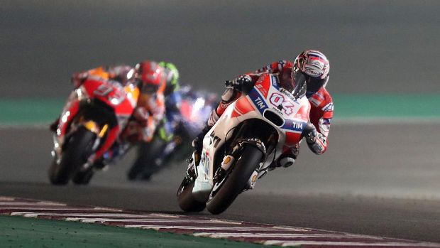 Duel Marquez-Dovizioso berlangsung hingga garis finis.