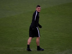 Blanc: PSG Akan Lakukan Apapun untuk Pertahankan Verratti