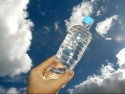 Mengapa Kita Masih Membeli Air Botolan?