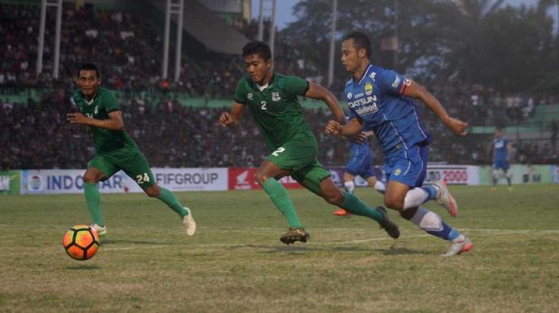 PSMS Medan terpaksa pindah ke Aceh karena Stadion Teladan Medan tak sesuai standar.