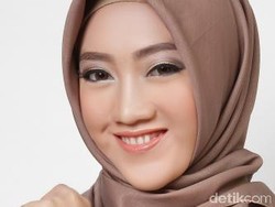 Gaya 6 Peserta Sunsilk Hijab Hunt 2017 dengan Bakat Nyanyi