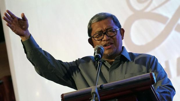 Gubernur Jabar Ahmad Heryawan, di Graha Pos Bandung, Jawa Barat, Senin (27/3). 
