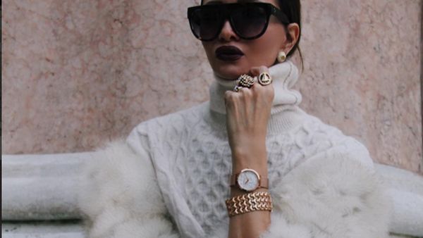 Nenek Seksi Ini Hot Banget di Instagram