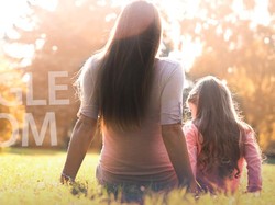 Tekanan Single Mom Dapat Ditangani dengan Dukungan Praktis dan Emosional