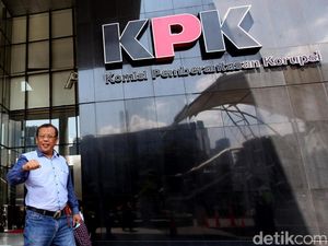 Eggi Sudjana Sambangi KPK