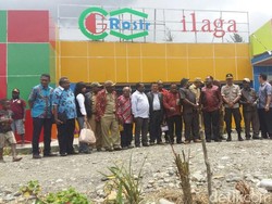 Kabupaten Puncak Papua Punya Pusat Grosir, Harga Sembako Jadi Murah