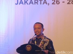 Bahlil Minta Pengusaha Smelter Serap Nikel Lokal Ketimbang Impor