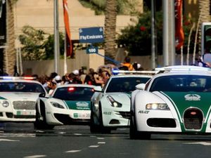 Orang Uni Emirat Arab Pilih Beli Mobil Mewah tapi Tak Punya Rumah