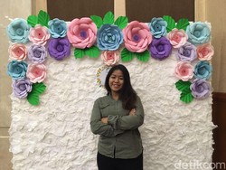 Bikin Bunga Kertas, Perempuan Muda Ini Raup Rp 28 Juta/Bulan
