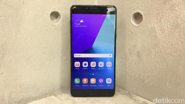 Keunggulan Galaxy C9 Pro yang Bikin Menggoda