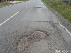 Jalanan di Siak Bergelombang dan Berlubang, Rawan Kecelakaan