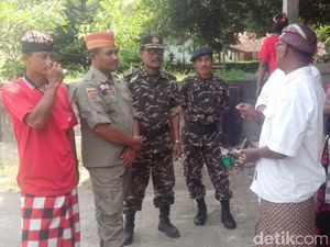 Banser NU dan Pecalang Amankan Nyepi di Banyuwangi