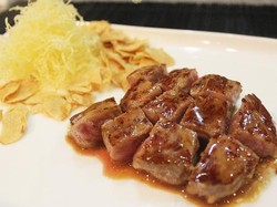 Di Street Gallery Pondok Indah, Anda Bisa Menikmati Steak Enak di 5 Tempat Ini