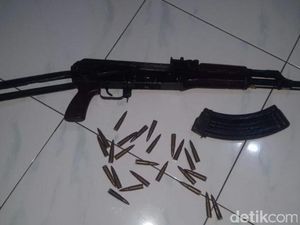 Warga Aceh Serahkan 1 Pucuk AK-47 Sisa Konflik ke Polisi