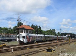 Merokok di Kereta Api, Oknum TNI Diturunkan Paksa di Stasiun