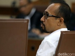 Jaksa: Andi Taufan Liburan, Beli Mobil, Umrah Pakai Uang Korupsi