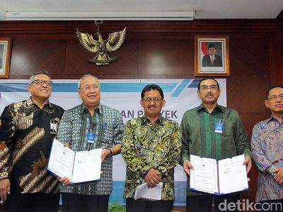 PLN Bangun Transmisi di Jalur Utara Jawa