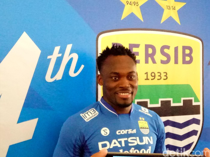 Michael Essien dalam konferensi pers menjelang latihan perdana bersama Persib Bandung, Rabu (29/3/2017).