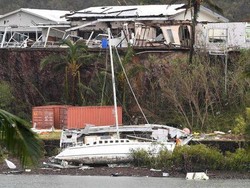 Pasca Topan Debbie, Akses Tiga Kota Terputus
