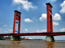 Begini Asyiknya Jelajah Sungai Musi