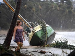 Usai Diterjang Topan Debbie, Australia Seperti Zona Perang