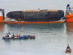 Temuan Tulang Korban Ditemukan dari Puing Kapal Sewol