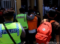 Pembunuh dan Pemerkosa Mahasiswi Akper Garut Jalani Sidang Perdana