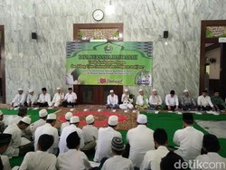 Pelajar Negeri dan Swasta di Pasuruan Doa Bersama Jelang Unas