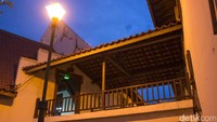 Tapak Memori Kiki Fatmala di Bangunan Kolonial Lokasi Syuting Si Manis Jembatan Ancol
