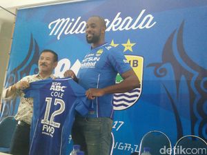 Carlton Cole Merasa Dikambinghitamkan di Persib