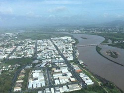 Hujan Lebat Hambat Upaya Pemulihan Dampak Siklon Debbie