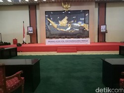Dianggap Tak Netral, KPU-Bawaslu DKI Disidang DKPP di DPR