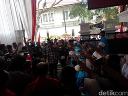 Megawati dan Djarot Hadiri HUT Banteng Muda Indonesia