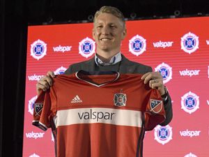 Schweinsteiger Ingin Buktikan Dirinya Belum Habis