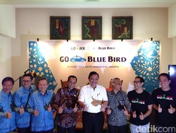 Go-Jek dan Blue Bird Resmikan Go-Blue Bird